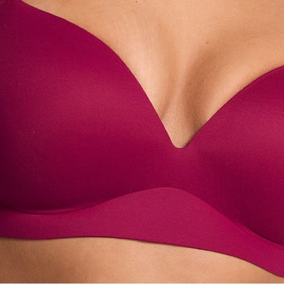 DREAM ANGELS
Smooth Wireless Push-Up Plunge Bra 34D - Campari Red - Picture 2 of 7